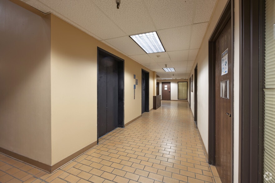 More Photos Of 17315 Studebaker Rd, Cerritos Unknown For Lease