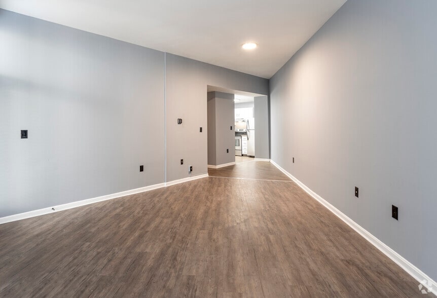 More Photos Of 900 Cathedral St, Baltimore Apartments For Lease