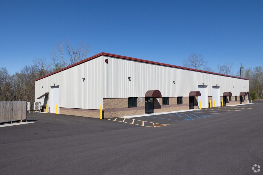 More Photos Of 2 Lear Jet Lane, Latham Light Manufacturing For Lease