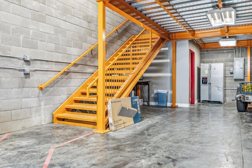 More Photos Of 2274 Manatt Ct, Castle Rock Warehouse For Sale