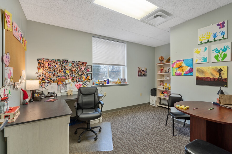 More Photos Of 34 Wright Ave, Auburn Truck Terminal For Sale