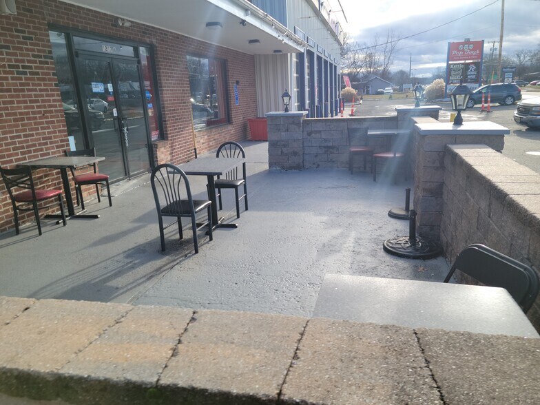 More Photos Of 1217 Queen St, Southington Unknown For Lease