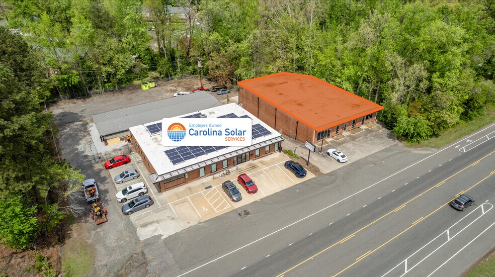 More Photos Of 2534 Durham Chapel Hill Blvd, Durham General Retail For Lease