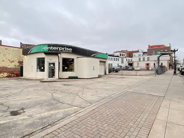 Primary Photo Of 227 3rd St S, La Crosse Freestanding For Lease