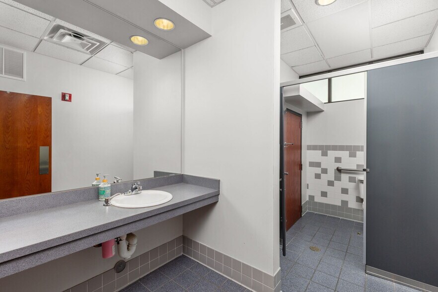 More Photos Of 9226 Teddy Ln, Lone Tree Office For Lease