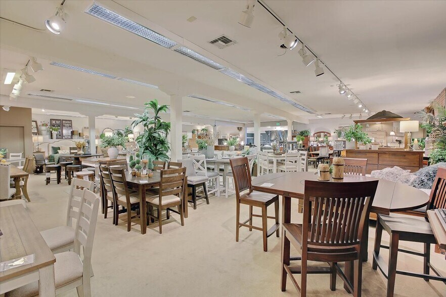 More Photos Of 153-161 Mill St, Grass Valley Unknown For Lease