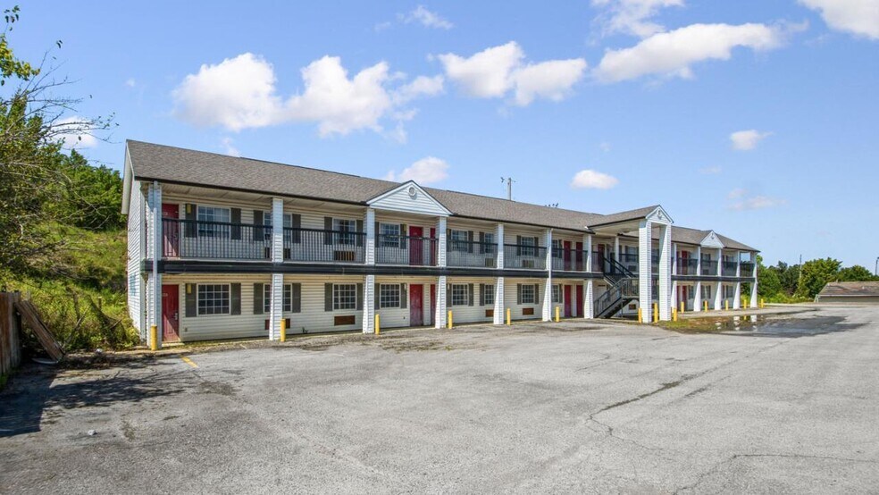 More Photos Of 419 S George Nigh Expy, Mcalester Hotel For Sale