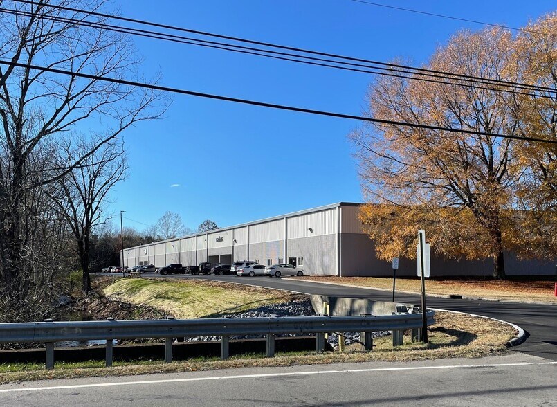 Primary Photo Of 1405 Heil Quaker Blvd, La Vergne Distribution For Lease