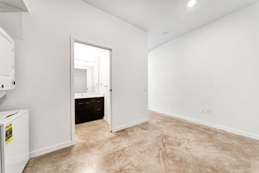 More Photos Of 4750 N Albina Ave, Portland Apartments For Sale