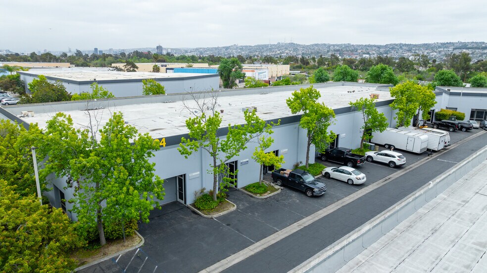 More Photos Of 494 W Calle Primera, San Diego Unknown For Lease