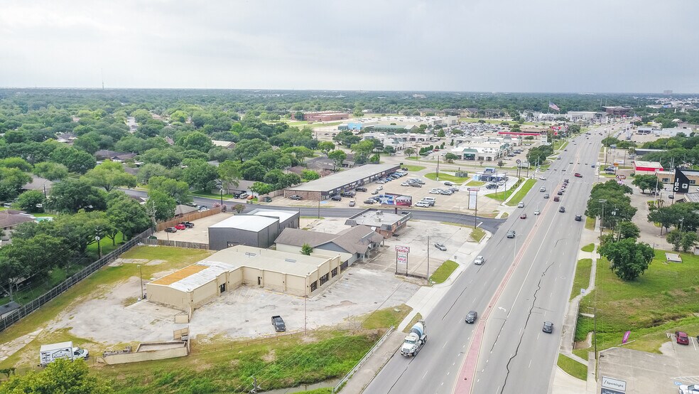 More Photos Of 6602 N Navarro St, Victoria General Retail For Sale