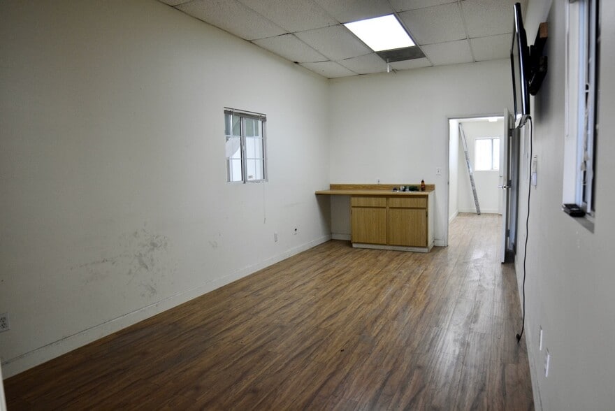 More Photos Of 9420 Rush St, South El Monte Warehouse For Lease