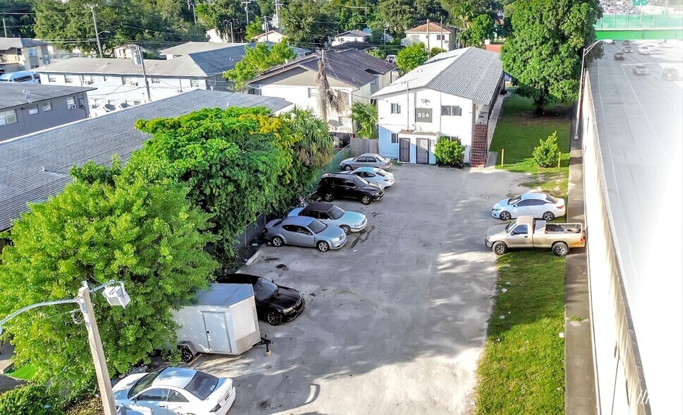 More Photos Of 584 NW 65th St, Miami Apartments For Sale