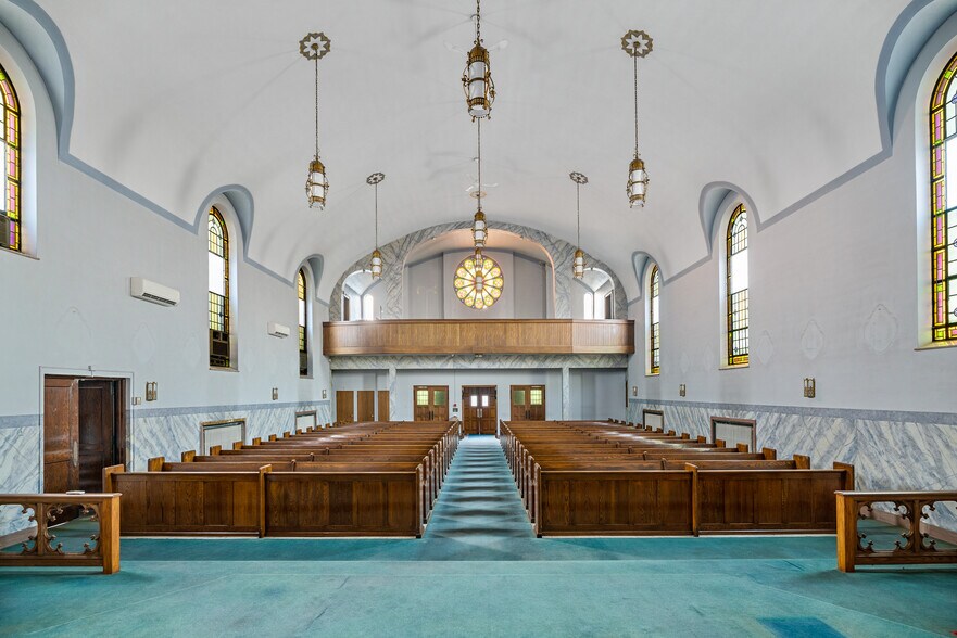 More Photos Of 105 S 5th St, Duquesne Religious Facility For Sale
