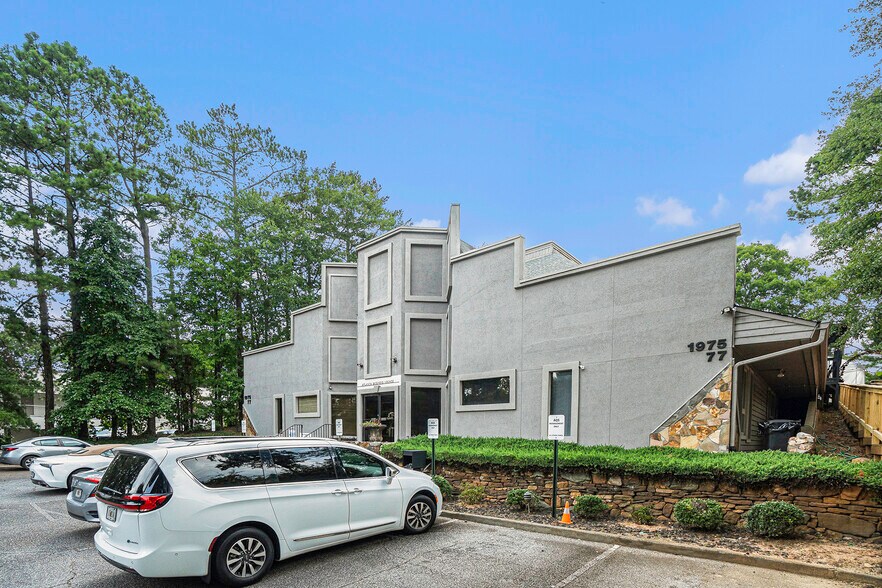 More Photos Of 1977 N Park Pl SE, Atlanta Office For Sale