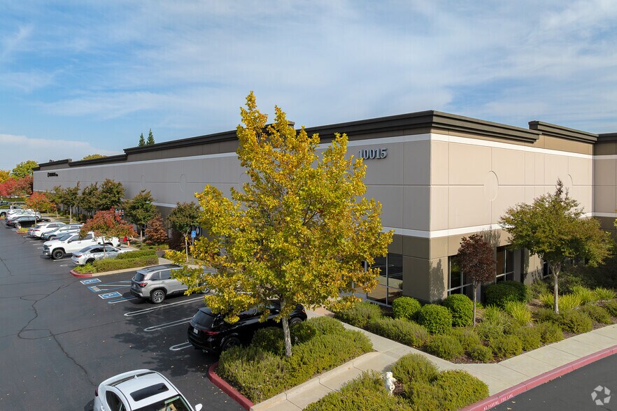 More Photos Of 10015 Foothills Blvd, Roseville Warehouse For Lease