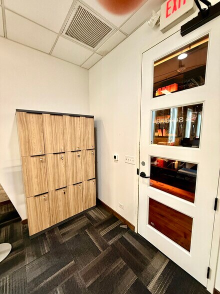 More Photos Of 200 E 6th St, Austin Loft Creative Space For Lease