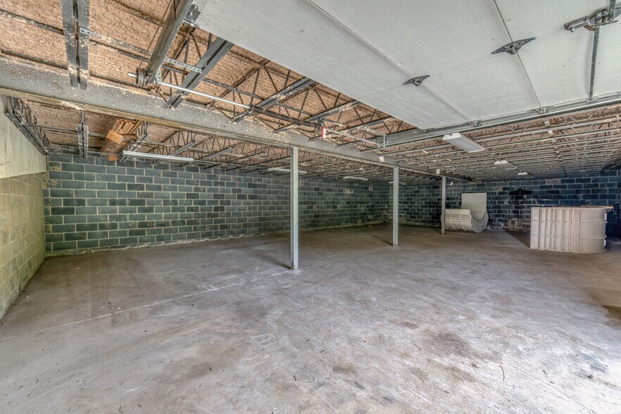 More Photos Of 3545 W Market St, Johnson City Industrial For Sale