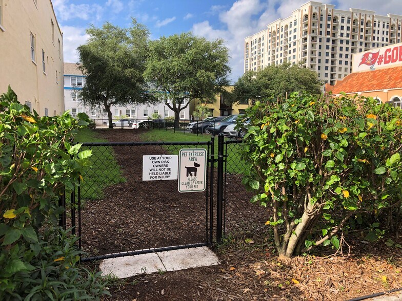 More Photos Of 735 Arlington Ave N, Saint Petersburg Office For Lease