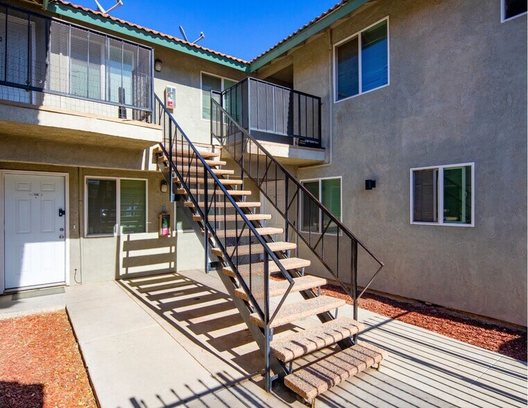 More Photos Of 5748 Tilton Ave, Jurupa Valley Apartments For Sale