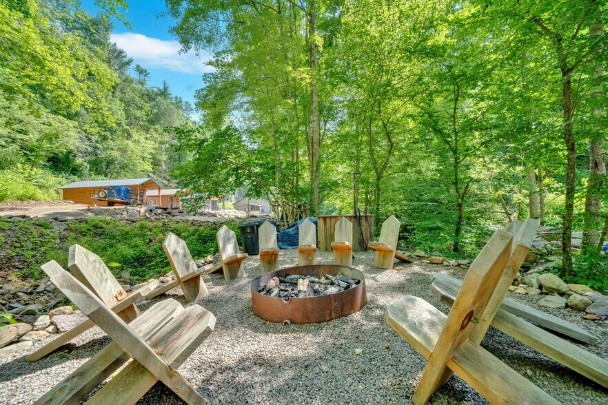 More Photos Of 5340 US-321, Butler Specialty For Sale