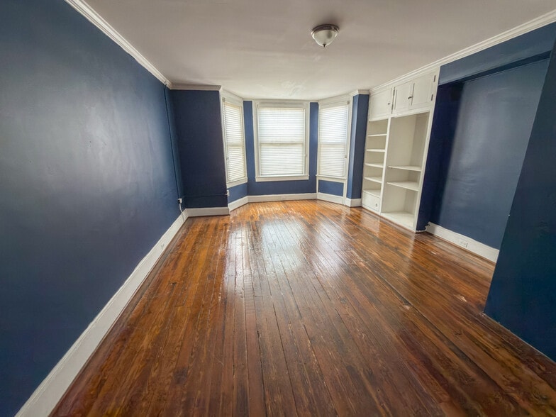 More Photos Of 3547 Chestnut Ave, Baltimore Storefront Retail Residential For Sale