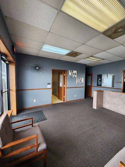 More Photos Of 935 Horicon St, Mayville Unknown For Lease