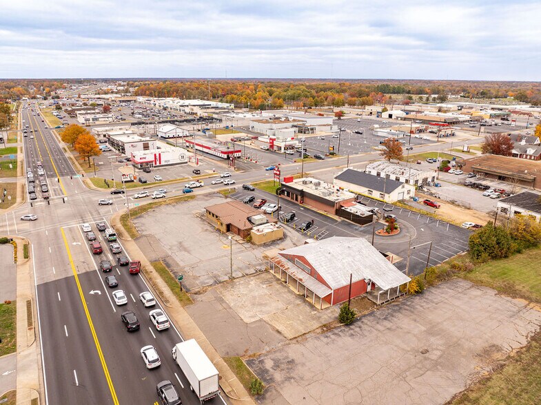 More Photos Of 408 N 12th St, Murray Freestanding For Sale