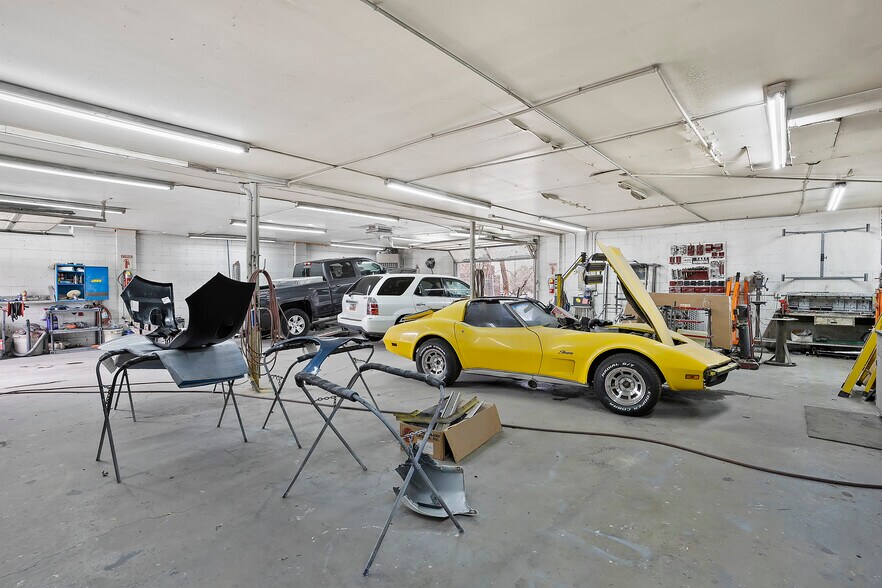 More Photos Of 265 N Washington Blvd, Ogden Auto Repair For Sale