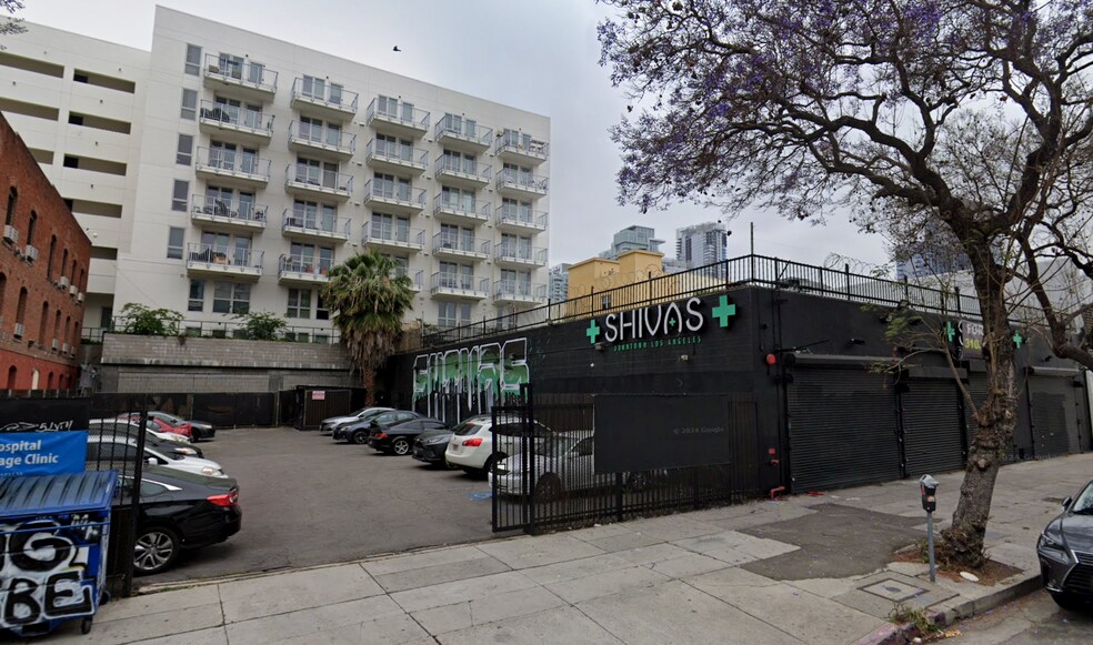 More Photos Of 1339-1341 S Hill St, Los Angeles General Retail For Sale