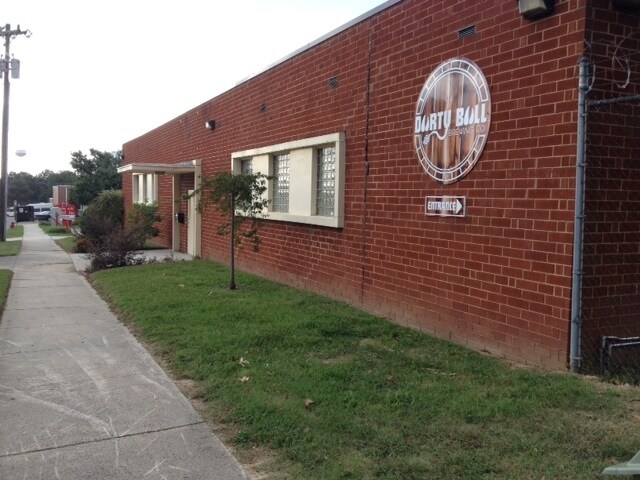 More Photos Of 206 Broadway St, Durham Warehouse For Lease