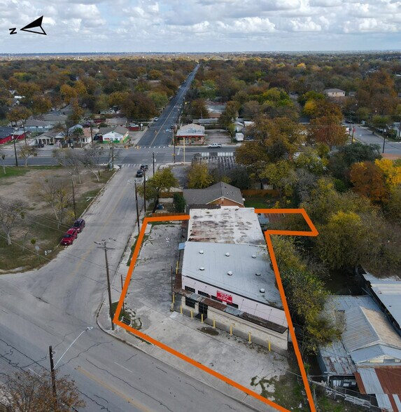 More Photos Of 202 Somerset Rd, San Antonio Warehouse For Sale