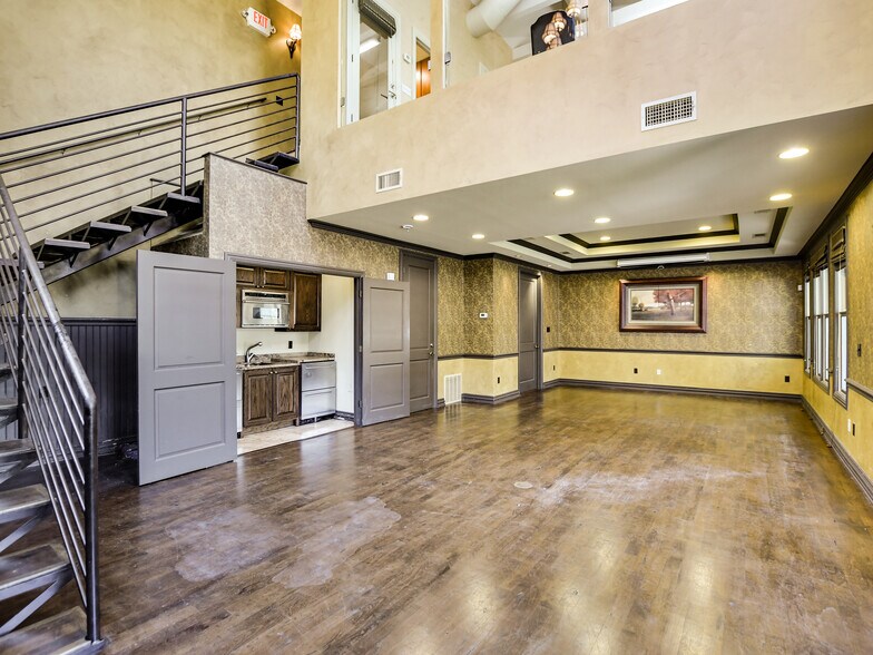 More Photos Of 1008 West Ave, Austin Unknown For Lease