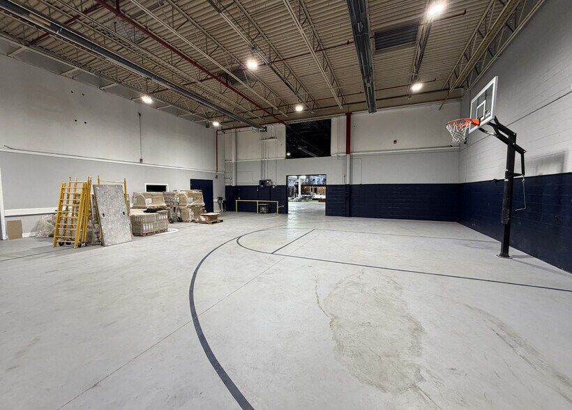 More Photos Of 1820 Iowa Ave, Lorain Warehouse For Sale