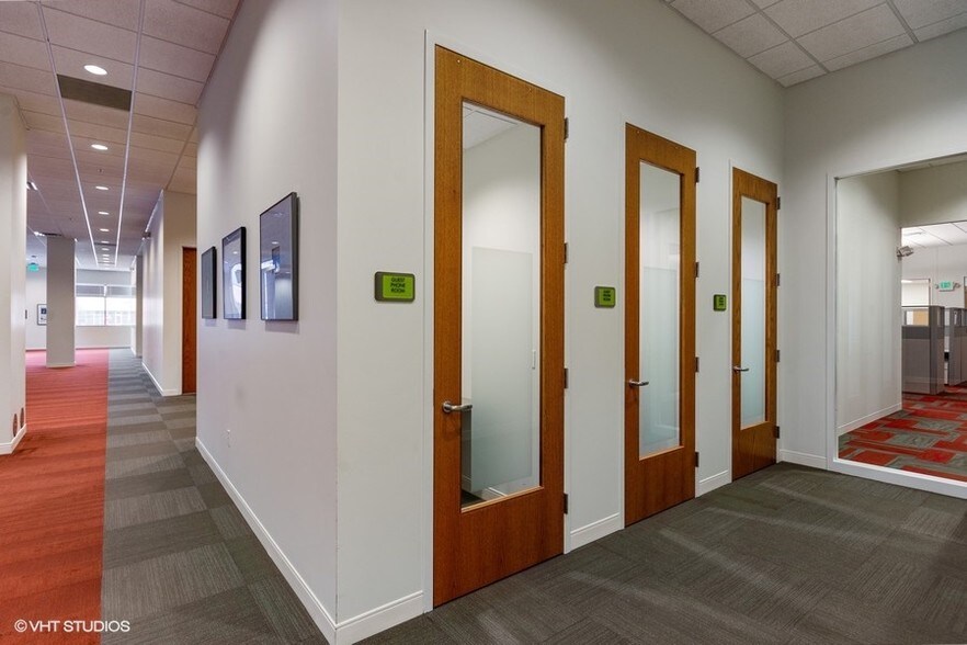 More Photos Of 3785 Pheasant Ridge Dr NE, Blaine Research And Development For Lease