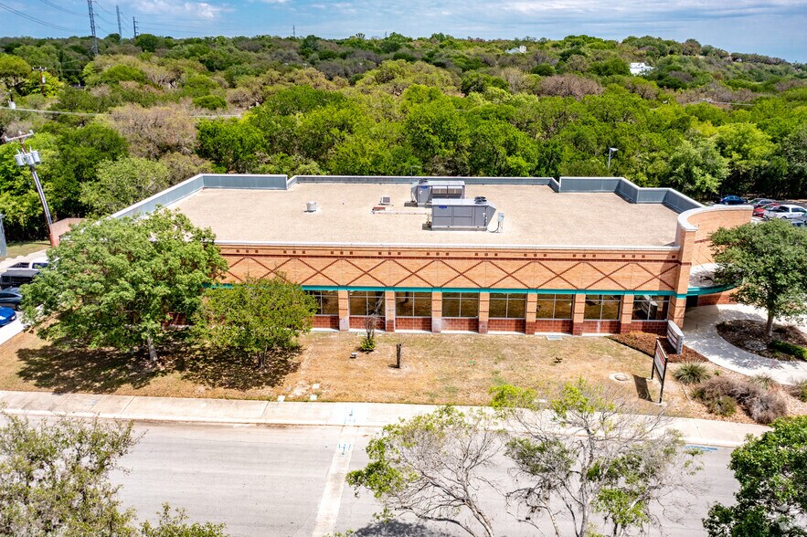 More Photos Of 12950 Country Pky, San Antonio Office For Lease