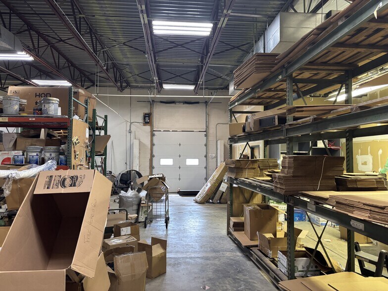 More Photos Of 302 Industrial Dr, Columbus Manufacturing For Sale