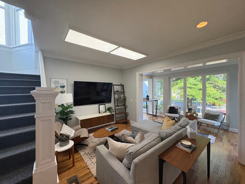 More Photos Of 1903 21st Ave S, Nashville Office For Lease