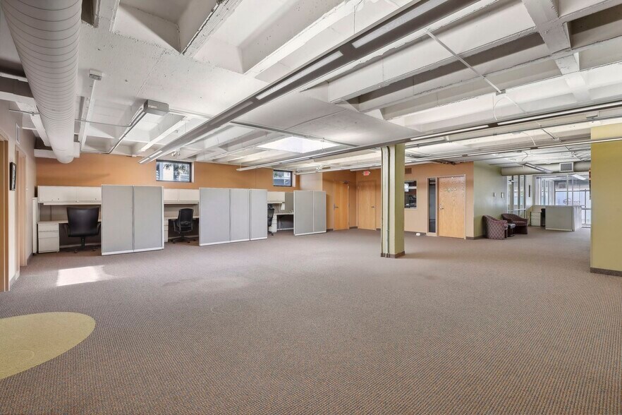 More Photos Of 2200 E Franklin Ave, Minneapolis Office For Lease