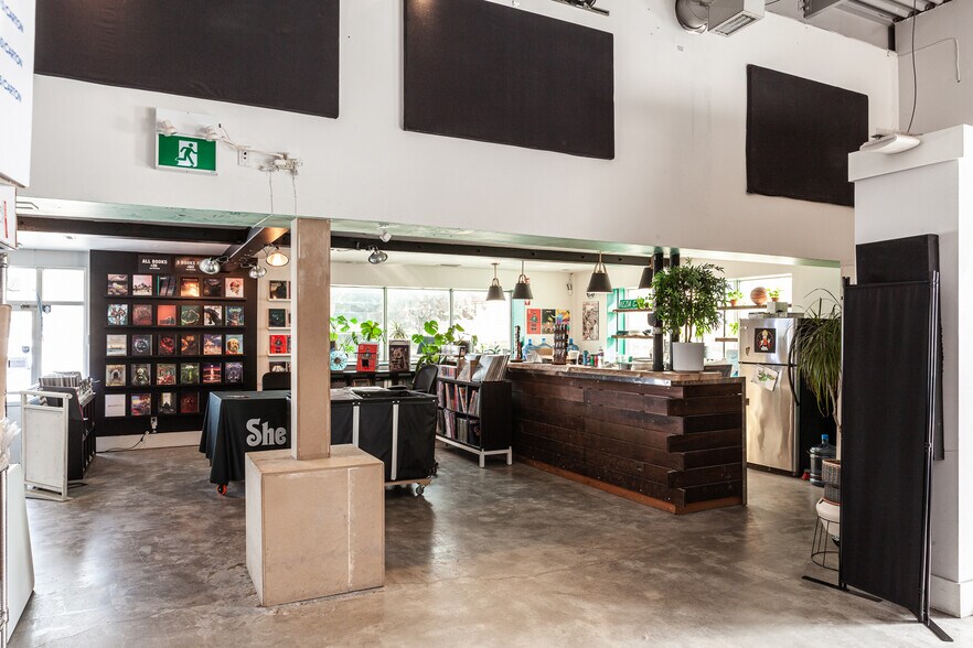 More Photos Of 4 Carlaw Ave, Toronto Warehouse For Lease