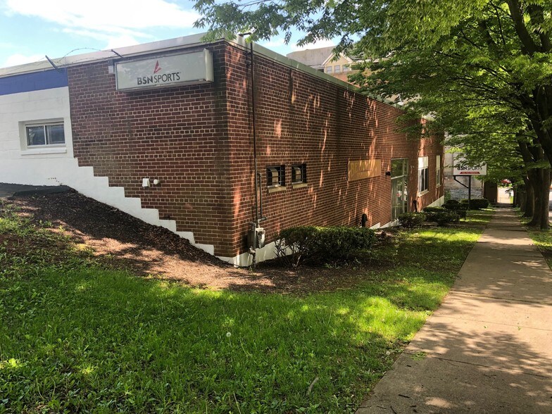 More Photos Of 826 Monocacy St, Bethlehem Storefront Retail Office For Lease