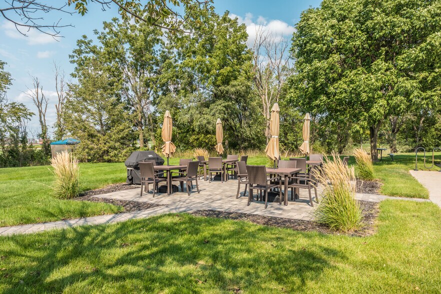 More Photos Of 4135 NW Urbandale Dr, Urbandale Office For Sale