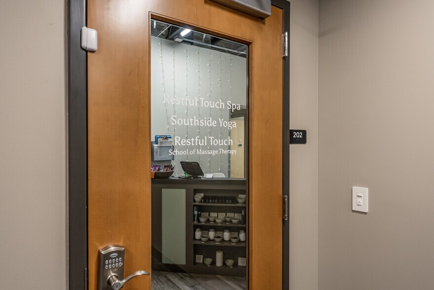 More Photos Of 200 Highland Blvd, Bozeman Loft Creative Space For Sale