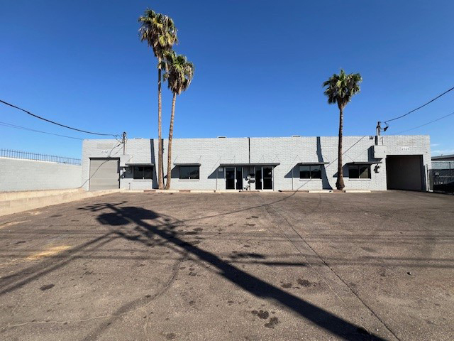 Primary Photo Of 2328-2332 W Palm Ln, Phoenix Service For Lease