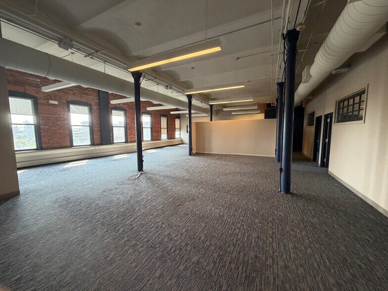 More Photos Of 4 Commercial St, Rochester Loft Creative Space For Lease
