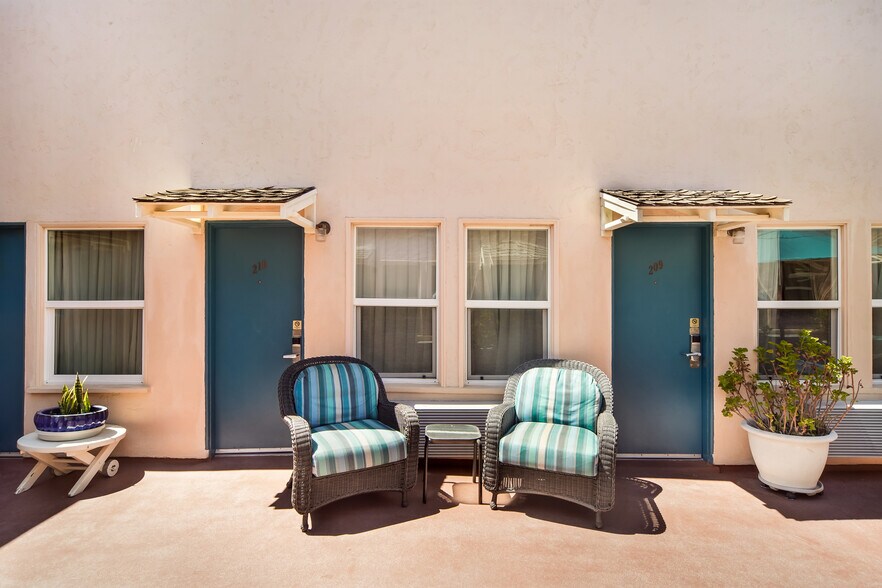 More Photos Of 409 Crescent Ave, Avalon Hotel For Sale