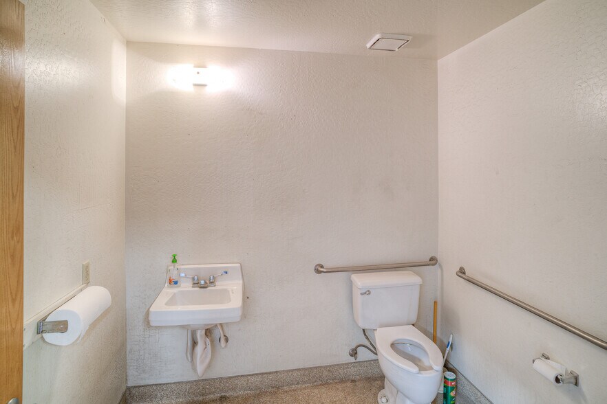 More Photos Of 3380 Olive Hwy, Oroville Self Storage For Sale