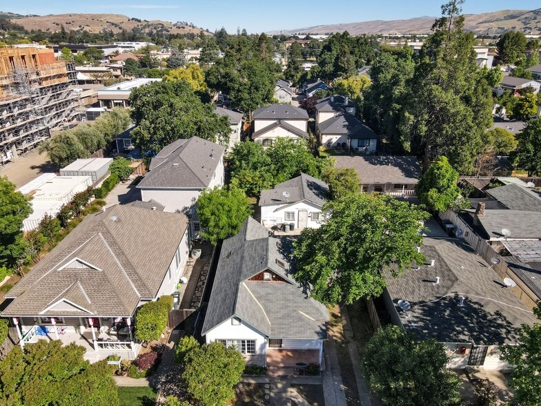 More Photos Of 65 E 2nd St, Morgan Hill Showroom For Sale