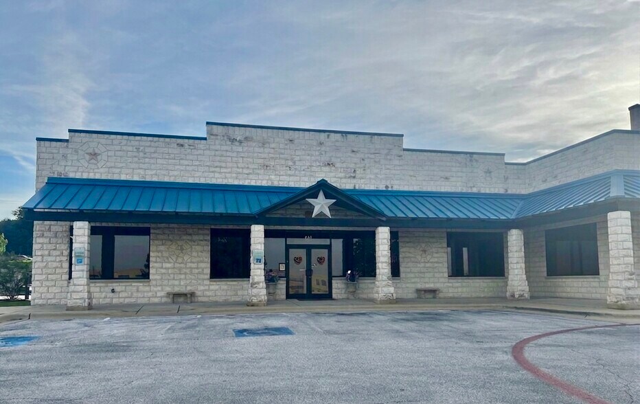 Primary Photo Of 661 W Central Texas Expy, Harker Heights Office For Lease