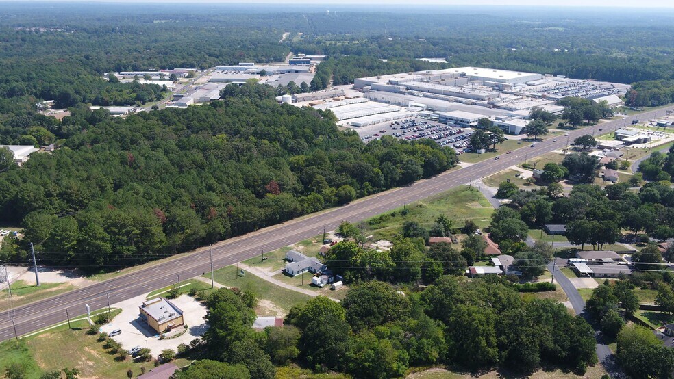 More Photos Of 5133 Troup Hwy, Tyler Warehouse For Lease